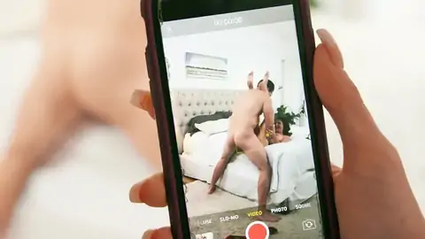 Uber-cute Ash-ash-blonde Teenage Notices A Truly Phat Cock